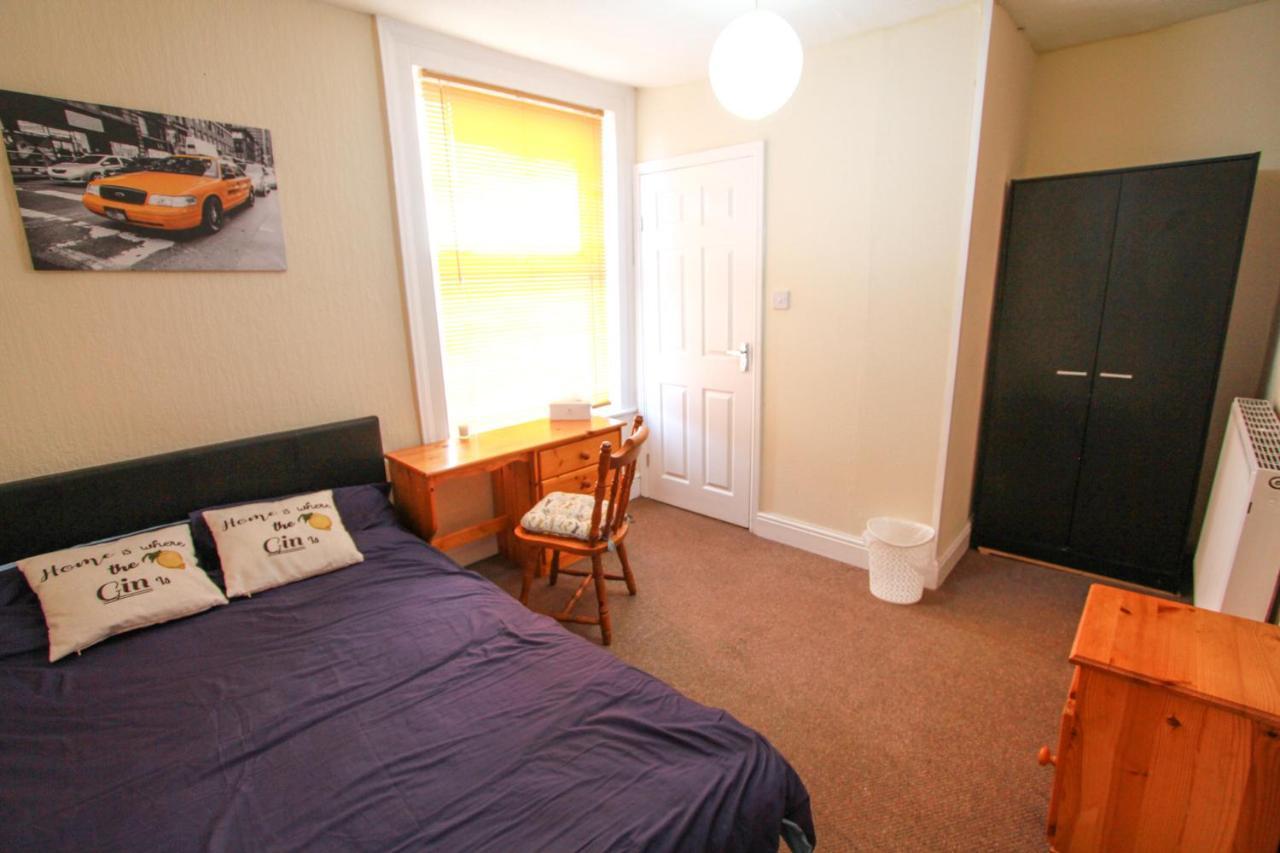 Central Bolton Accommodation Δωμάτιο φωτογραφία