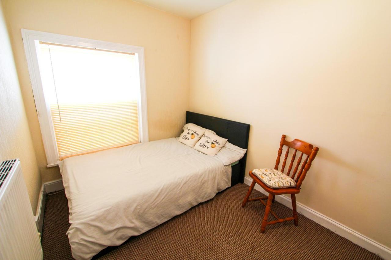 Central Bolton Accommodation Δωμάτιο φωτογραφία
